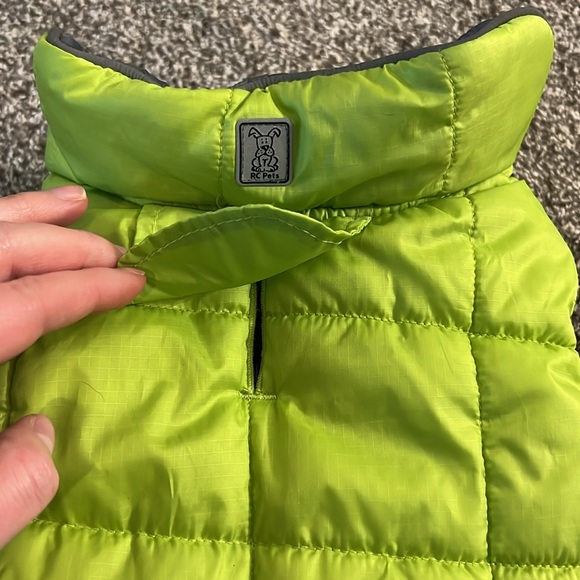 RC Pets Skyline Reversible Puffer Dog Vest - Picture 2 of 9